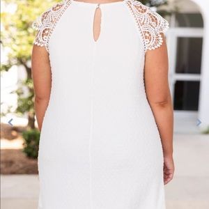 White knee length dress 3XL, never worn
